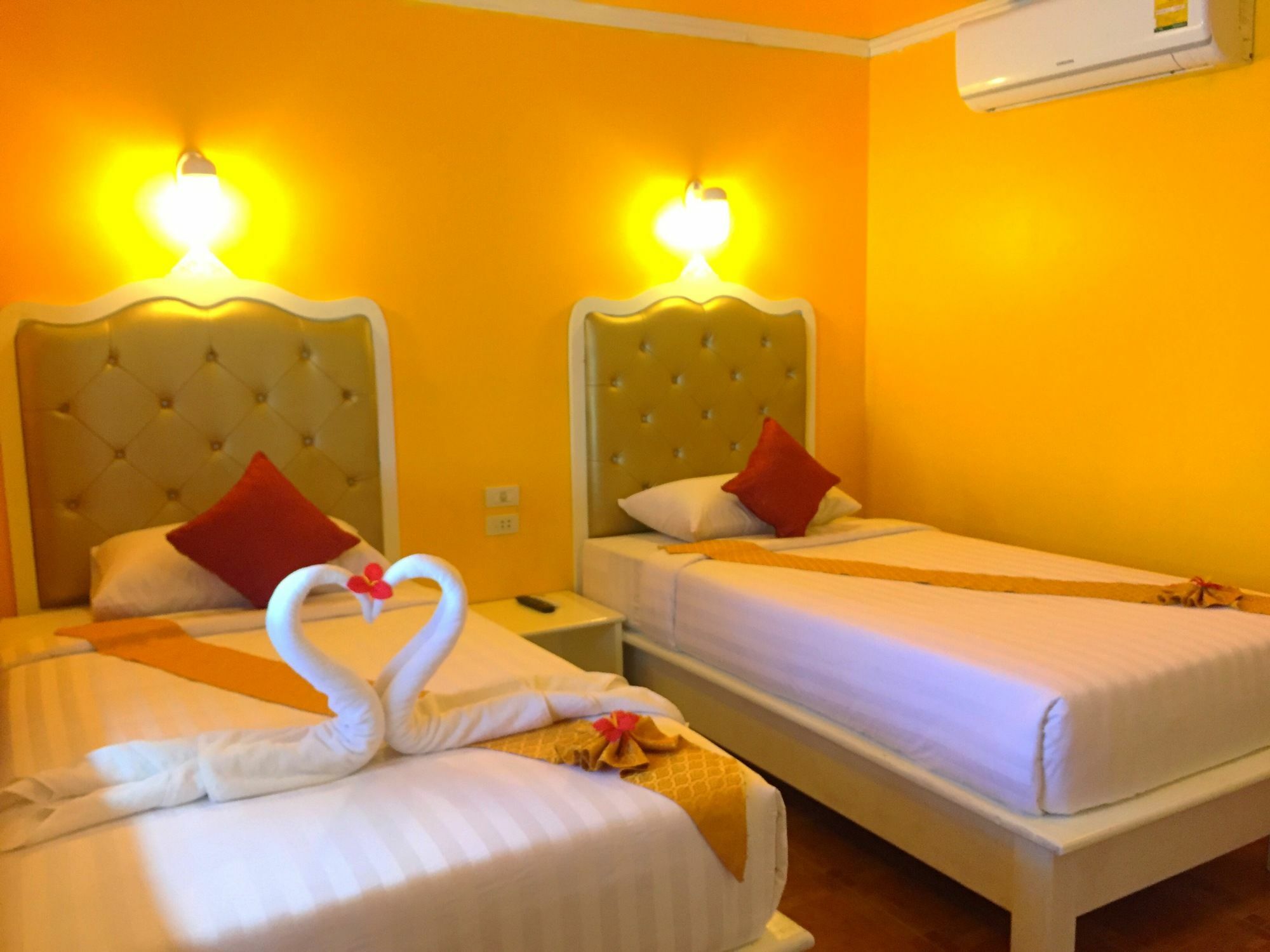 Отель Phi Phi K House Экстерьер фото